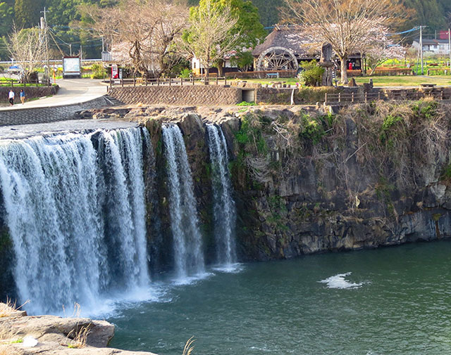 道の駅 原尻の滝（大分県）